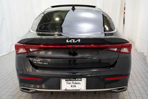 Ebony Black 2022 Kia K5 EX