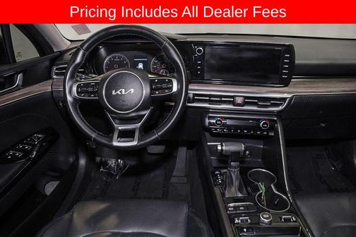 Ebony Black 2022 Kia K5 EX