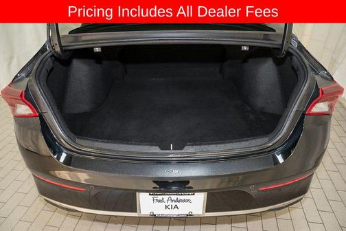 Ebony Black 2022 Kia K5 EX