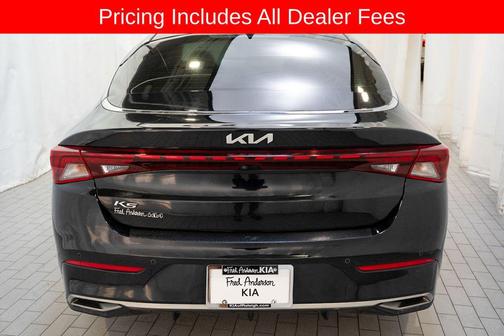 Ebony Black 2022 Kia K5 EX