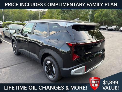 Aurora Black Pearl 2027 Kia Seltos LX