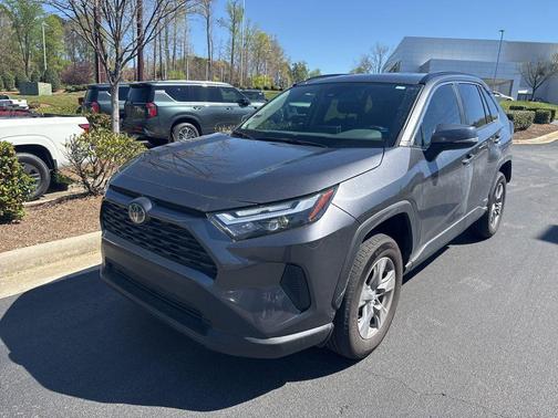 2024 Toyota RAV4 Hybrid SE