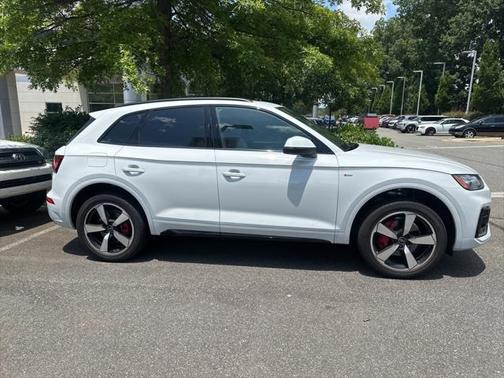 2024 Audi Q5 45 S line Premium Plus