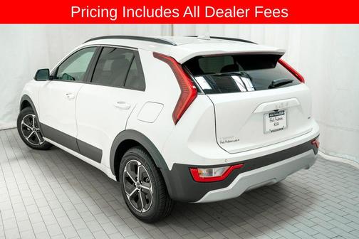 Snow White Pearl 2024 Kia Niro EX