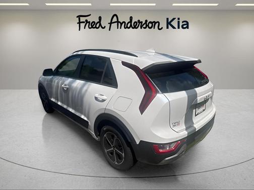 2023 Kia Niro EX