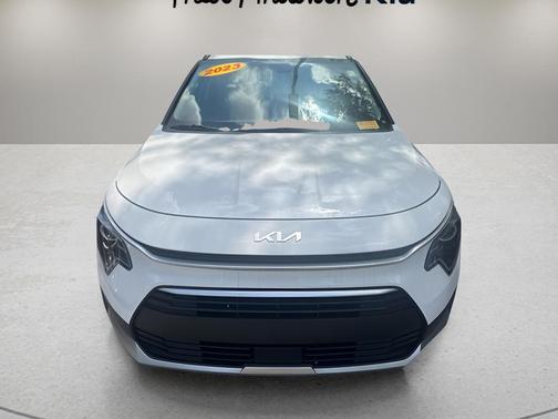 2023 Kia Niro EX