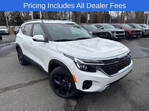 Snow White Pearl 2026 Kia Seltos EX