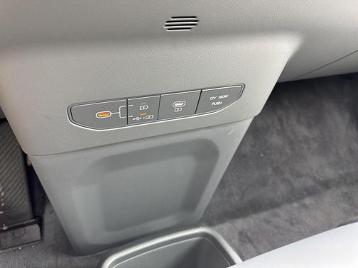 2026 Kia EV9 Light Long Range