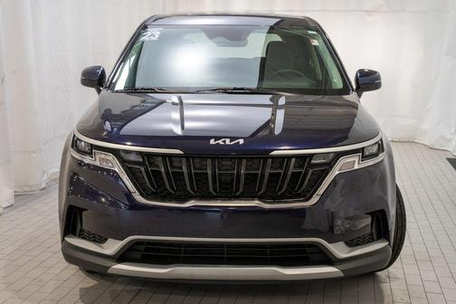 2023 Kia Carnival LX