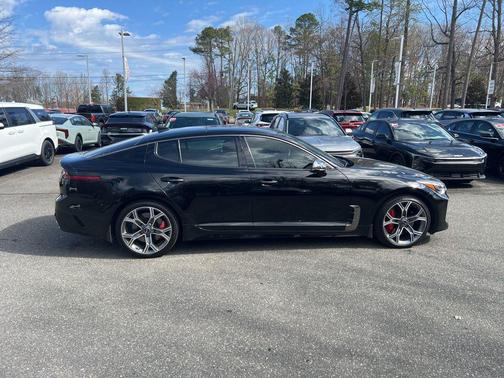 Aurora Black 2019 Kia Stinger GT1