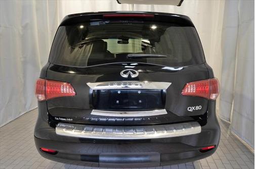2017 INFINITI QX80 Base