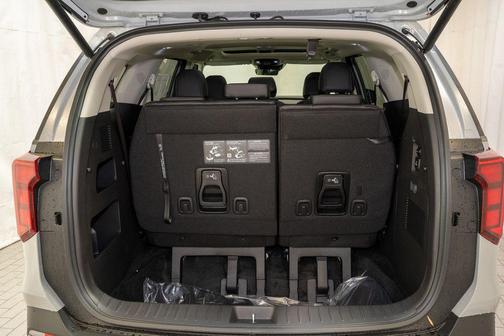 Ceramic Silver 2026 Kia Carnival SX