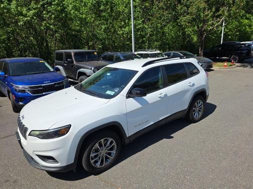 Bright White Clearcoat 2022 Jeep Cherokee Latitude Lux