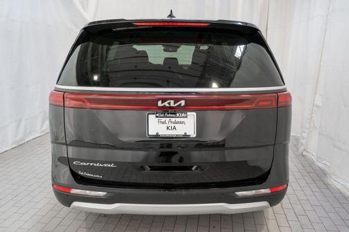 2022 Kia Carnival LXS