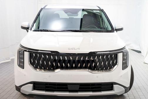 Snow White Pearl 2026 Kia Carnival LXS