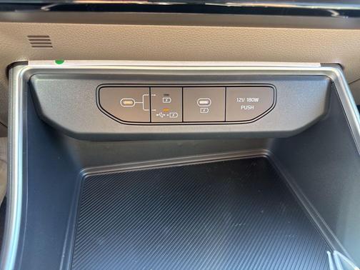 2026 Kia Carnival Hybrid LXS