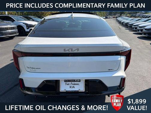 Snow White Pearl 2026 Kia K4 GT-Line