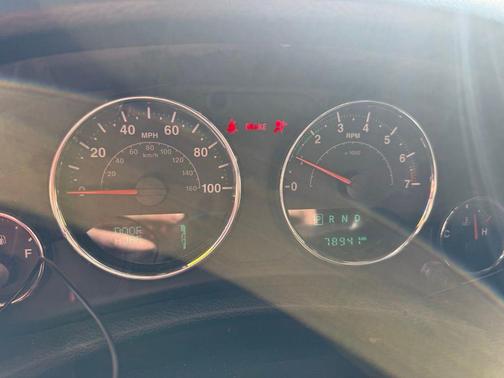 Granite Crystal Metallic Clearcoat 2017 Jeep Wrangler Sport