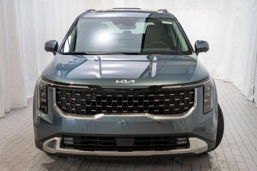 Astra Blue 2026 Kia Carnival SX