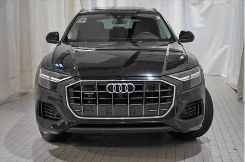2022 Audi Q8 55 Premium Plus