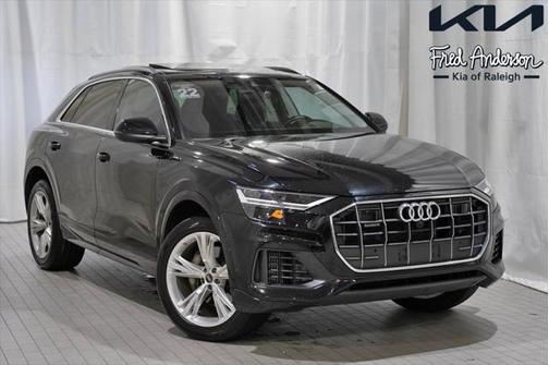 2022 Audi Q8 55 Premium Plus
