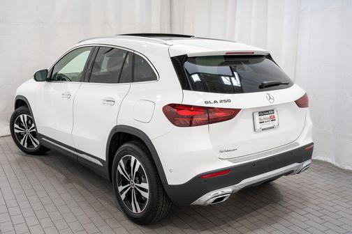 2025 Mercedes-Benz GLA 250 4MATIC