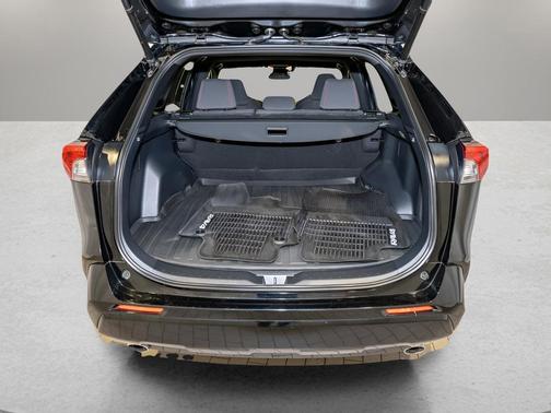 2021 Toyota RAV4 Prime SE