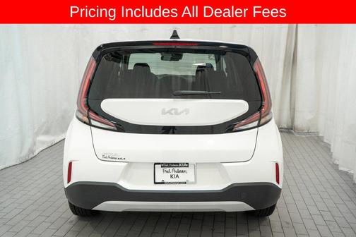 Snow White Pearl 2023 Kia Soul LX