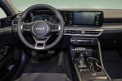 2022 Kia K5 LXS