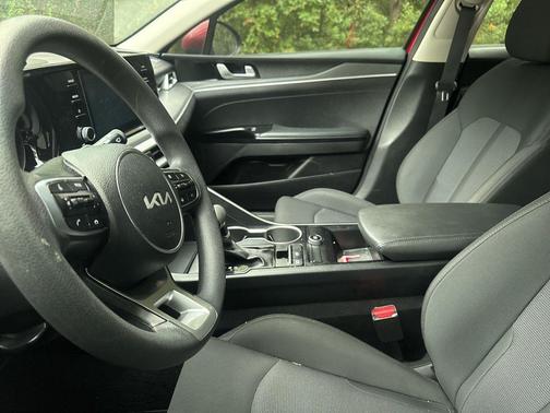 2022 Kia K5 LXS