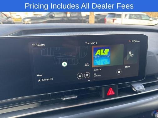 Snow White Pearl 2026 Kia Carnival LXS