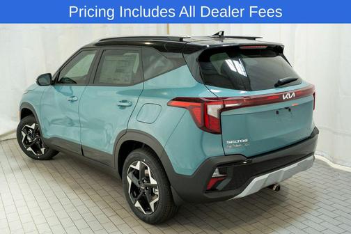 Pluton Blue/Black Roof 2026 Kia Seltos S
