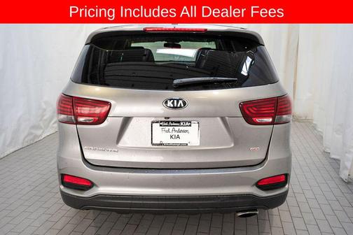 Titanium Silver 2019 Kia Sorento LX