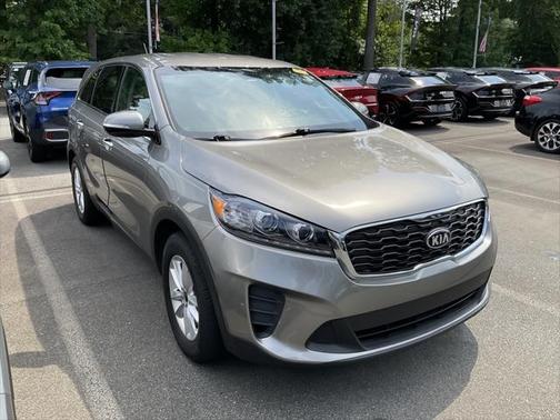 Titanium Silver 2019 Kia Sorento LX
