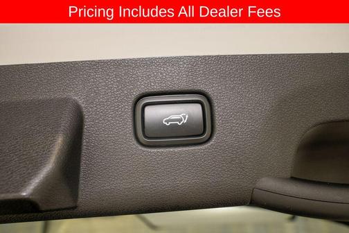 Glacial White Pearl 2023 Kia Sportage S