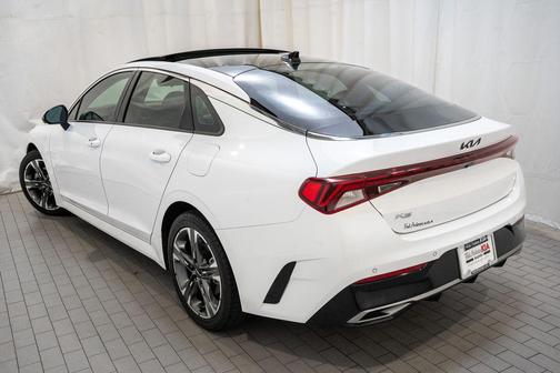 2022 Kia K5 EX
