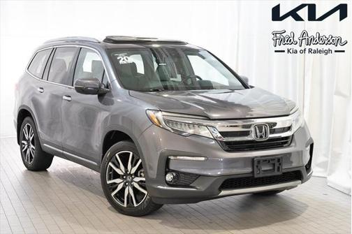 2019 Honda Pilot Touring 8-Passenger