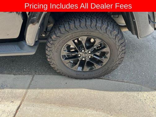 Black Clearcoat 2023 Jeep Gladiator High Altitude 4x4