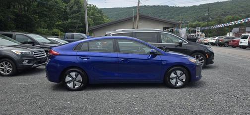 2019 Hyundai IONIQ Hybrid Blue