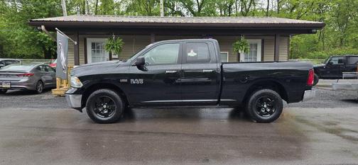 2016 RAM 1500 SLT