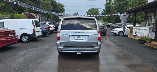 2015 Chrysler Town & Country S