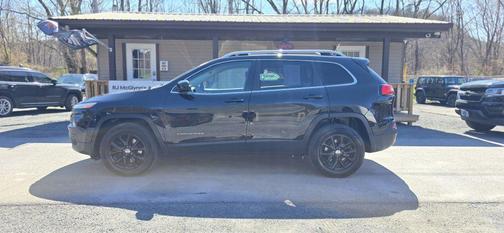Black 2015 Jeep Cherokee Latitude