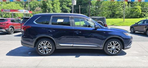 Electric Blue 2018 Mitsubishi Outlander GT