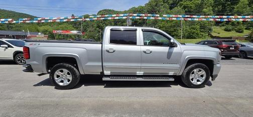 Silver 2017 Chevrolet Silverado 1500 LT