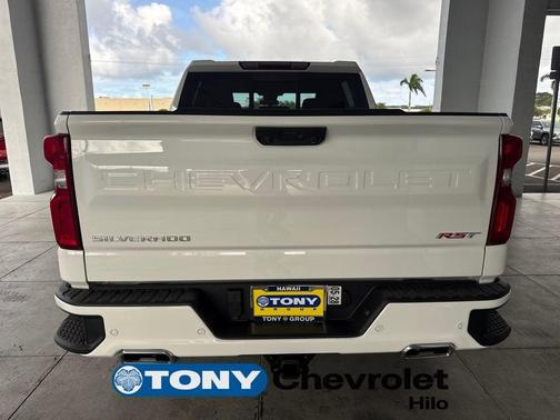 Summit White 2026 Chevrolet Silverado 1500 RST