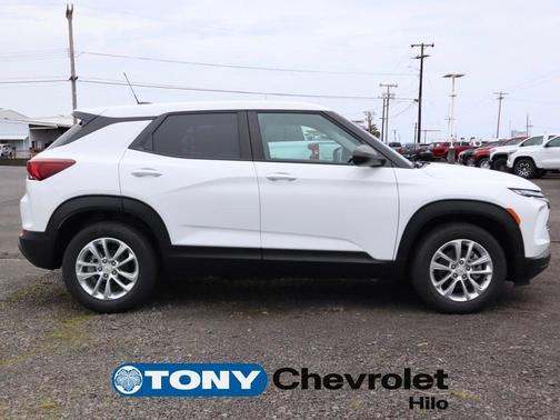 Summit White 2026 Chevrolet Trailblazer LS