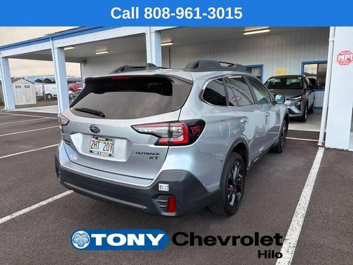 Ice Silver Metallic 2022 Subaru Outback Onyx Edition XT