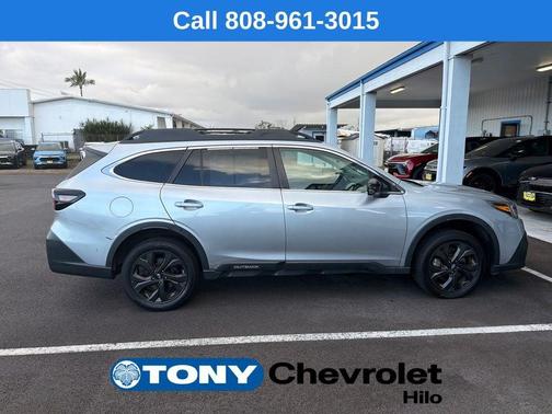 Ice Silver Metallic 2022 Subaru Outback Onyx Edition XT