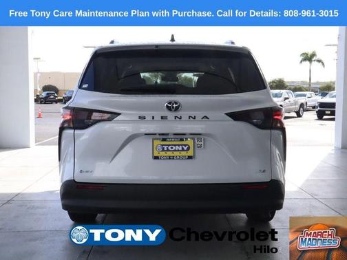 2026 Toyota Sienna XLE 8 Passenger