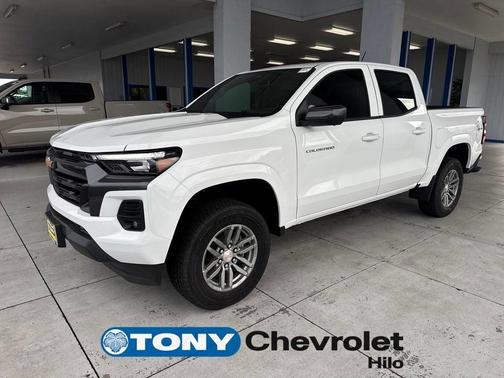 Summit White 2026 Chevrolet Colorado LT